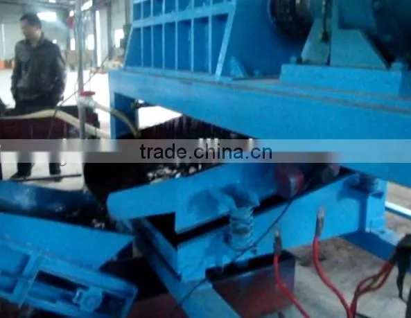 Scarp battery cutting machine