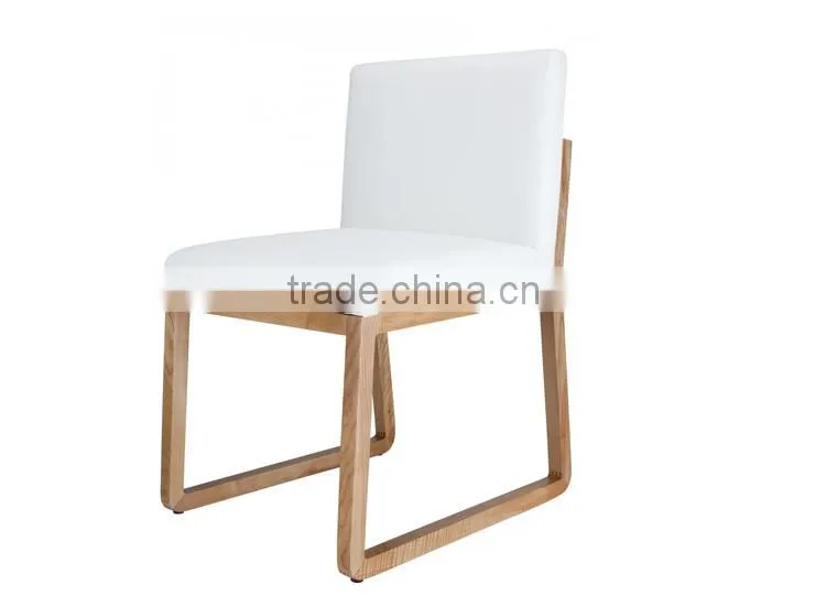 D024A Bent plywood chair