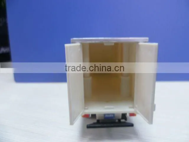 1-43 die cast metal Isuzu truck replica