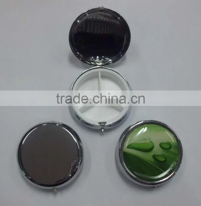 Round Pill Box With Mirror with three separate space cute pill boxes