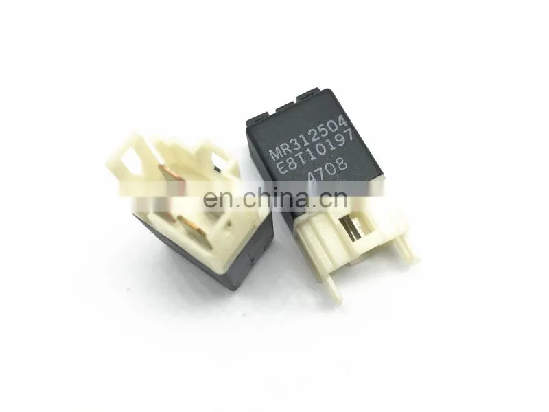 Engine Control Relay E8T10197 For Mi-tsubishi Pajero Shogun MK3 3.2 DID 2000-2006 MR312504