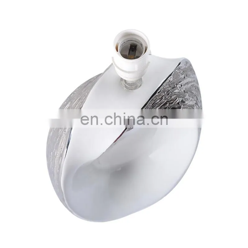 Luxury beautiful modern style home decoration table lamp made in China