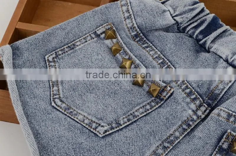 Wholesale Fashion Korean Baby Girl Clothes 2016 New Summer Girl Short Jeans Lovely Little Girl Metal Rivets Pocket Jeans
