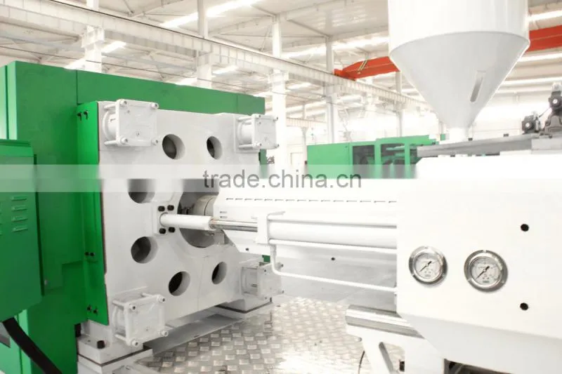 Plastic fruit box machine