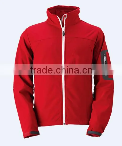 trendy red softshell jacket with waterproof zipper and seamless pocket
