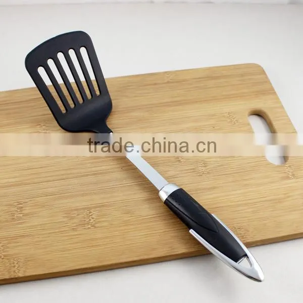 6 PIECE NYLON KITCHEN TOOLS SET