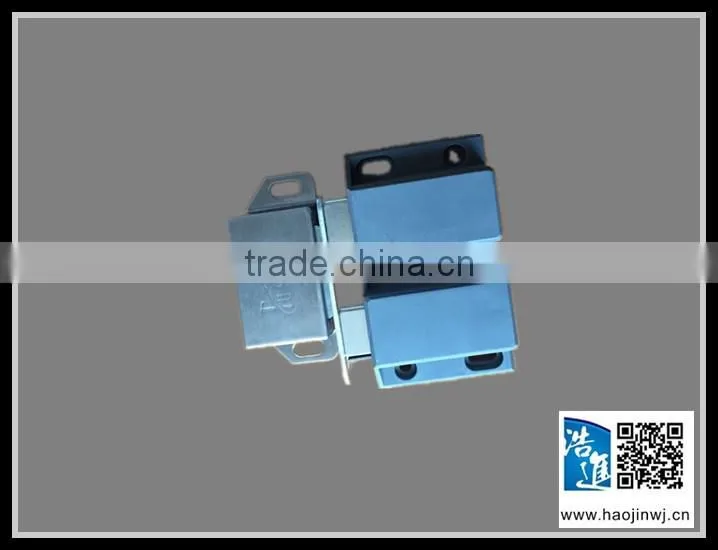Good quality Cabinet magnetic catch cabinet roller catch