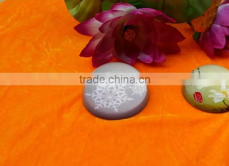 Half-ball Europe Regional Feature Crystal Paperweight for Business Gift