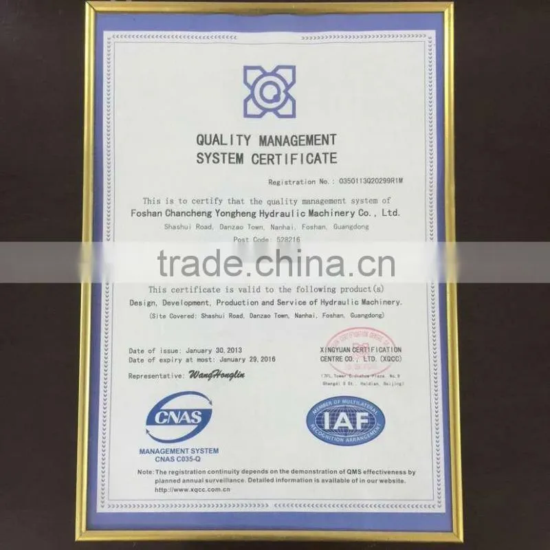 Semi Automatic Bottle Blowing Machine