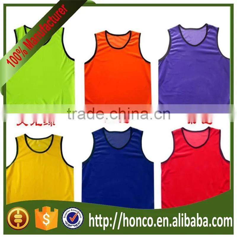 Alibaba soccer training vests with low price HC6892