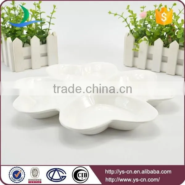 Wholesale white ceramic flower design kitchen soy sauce dish