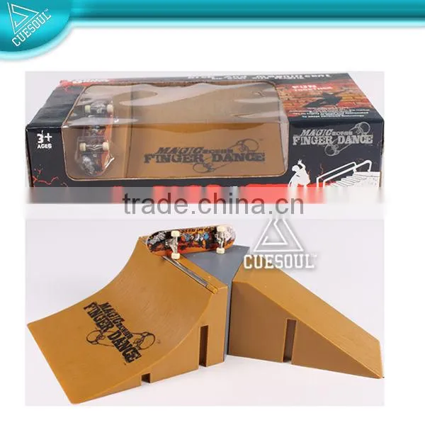 ABS Yellow Mini Toy Finger Skate Skateboard With Ramp