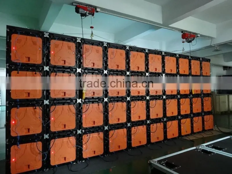Full color indoor P5 hire led display with fact lock cabinets