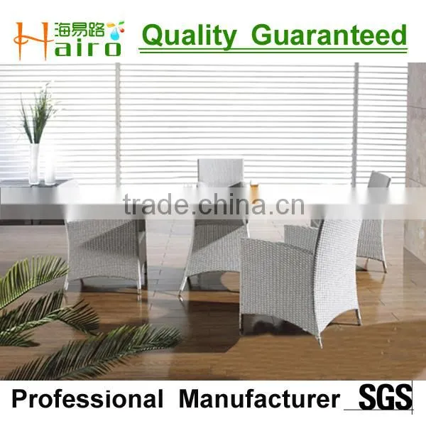 PE rattan coffee table and 4pcs chairs