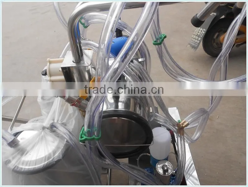 Vacuum Pump Cow Milker with Double Milk Pails