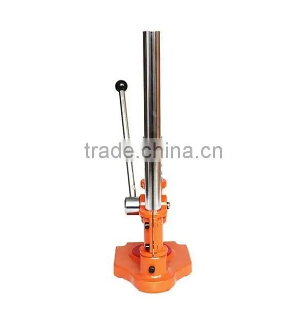 Manual beer bottle capping machine