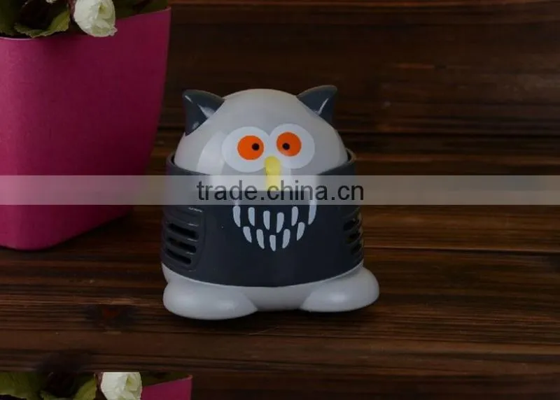 handy battery powered vacuum cleaner Owl mini desk hand vacuum cleaner