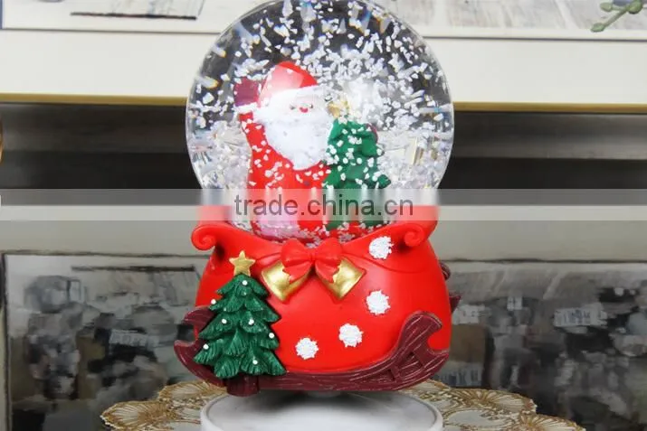 Hot Sale Christmas Gifts Polyresin snow globe with Music Box