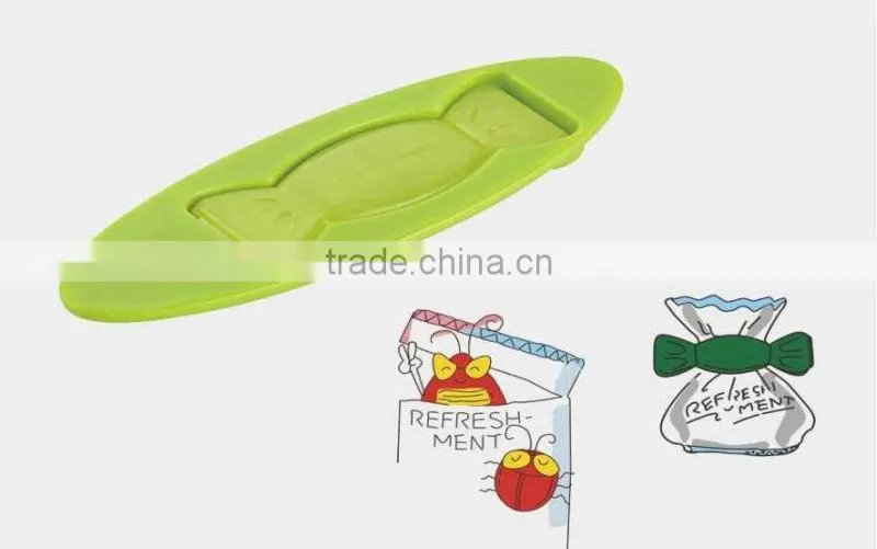 PP 4*12*0.8 Daily gadgets plastic bag sealing clip