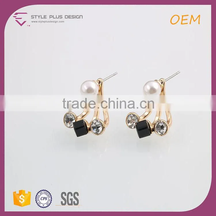E78055I01 STYLE PLUS gold plate pearl design glass stone stud earrings black and white earrings from Forever 21 series