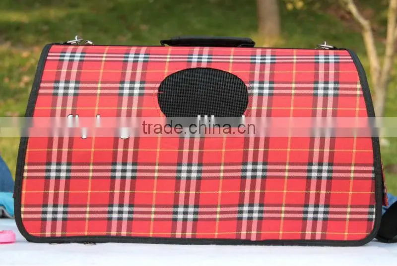 ventilative and fashionable pet carriers