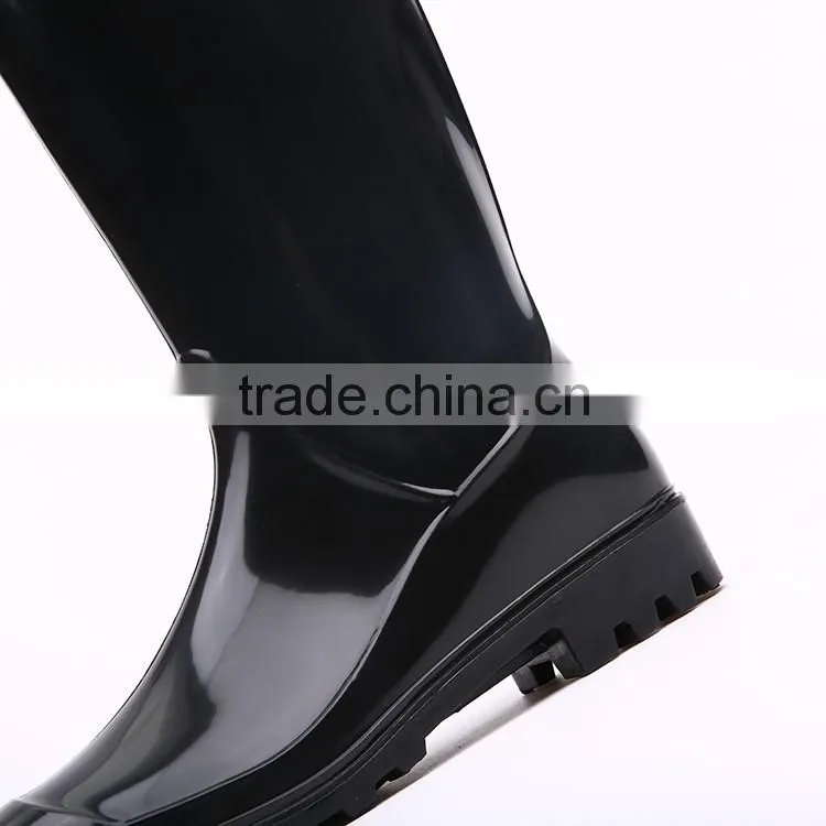 2016 Simple style cheap black pvc rain boots without steel toe, cheap plastic pvc rain boots