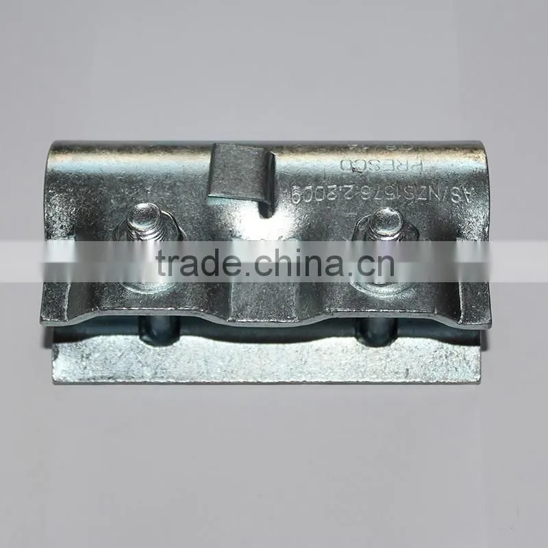 Scaffolding pressed sleeve clamp for construction
