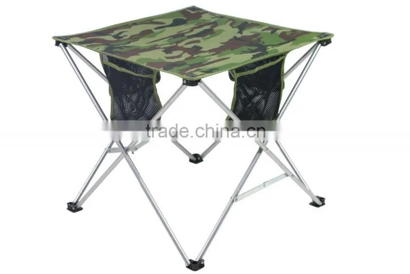 Ligth weight outdoor folding table