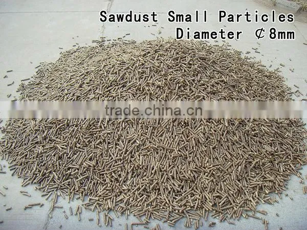 High capacity hammer type machine for producing sawdust