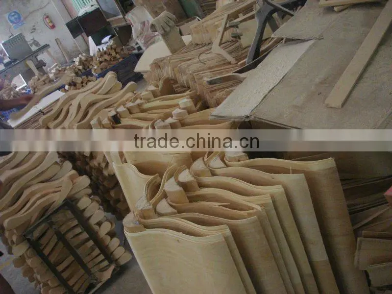 WA43 laminated wooden infant hanger