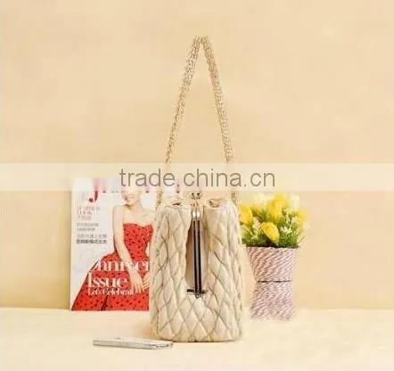 New fashion striping ladies handbag , elegant women's handbags