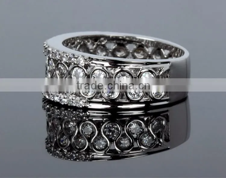 Grand Luxury Clear Zircon Crystals Gold Platinum Jewlery Ring Wedding Band