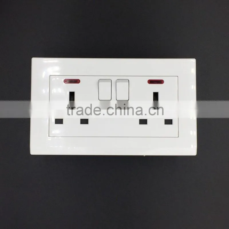118 series double England type socket with double switch