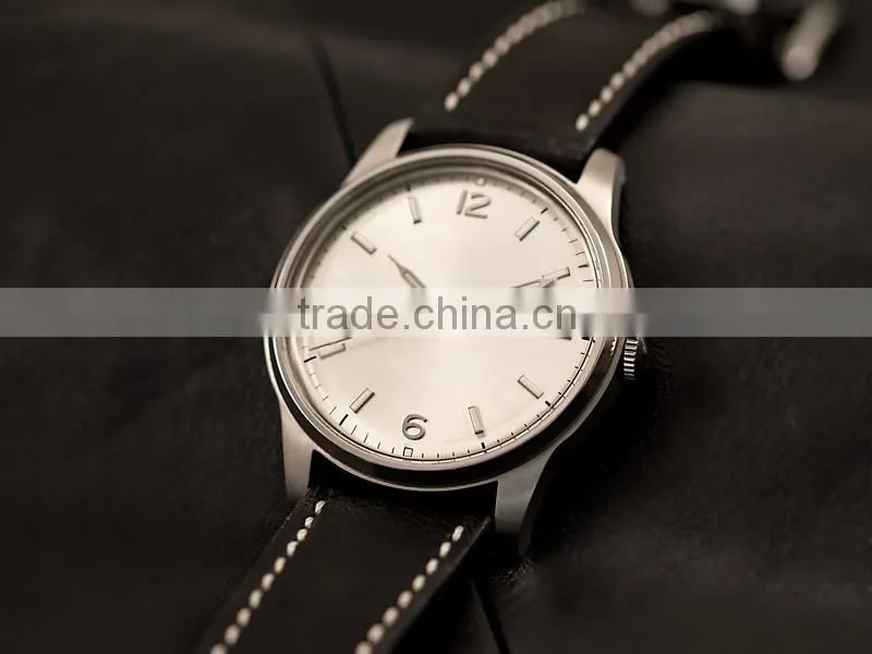 Hot popular handsome quartz goldlis cheap custom watches in bulk