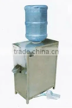 Semi-automatic 3-5 gallon cap decapper/cap remover