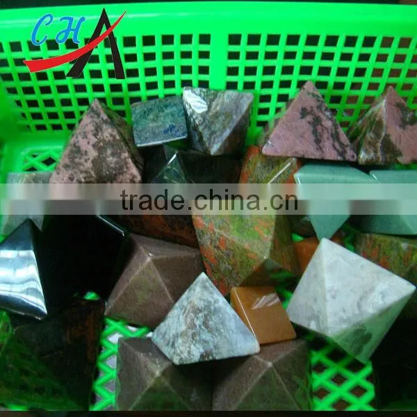 green aventurine gemstone jade pyramid for wholesale