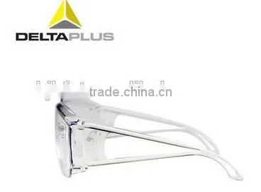 Light polycarbonate for visitors anti-fog safety glasses