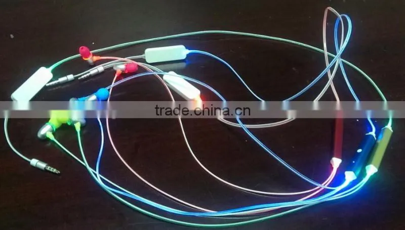 LED Flash Earphone / LED light earphones / LED lighting Earphone