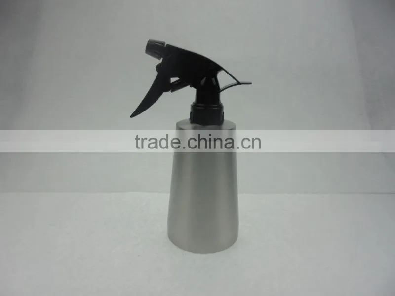 Provide elegant and generous stainless steel spray bottle