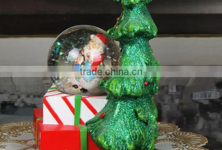 High-end decoration Snow globe Polyresin Snow globe with Music Box