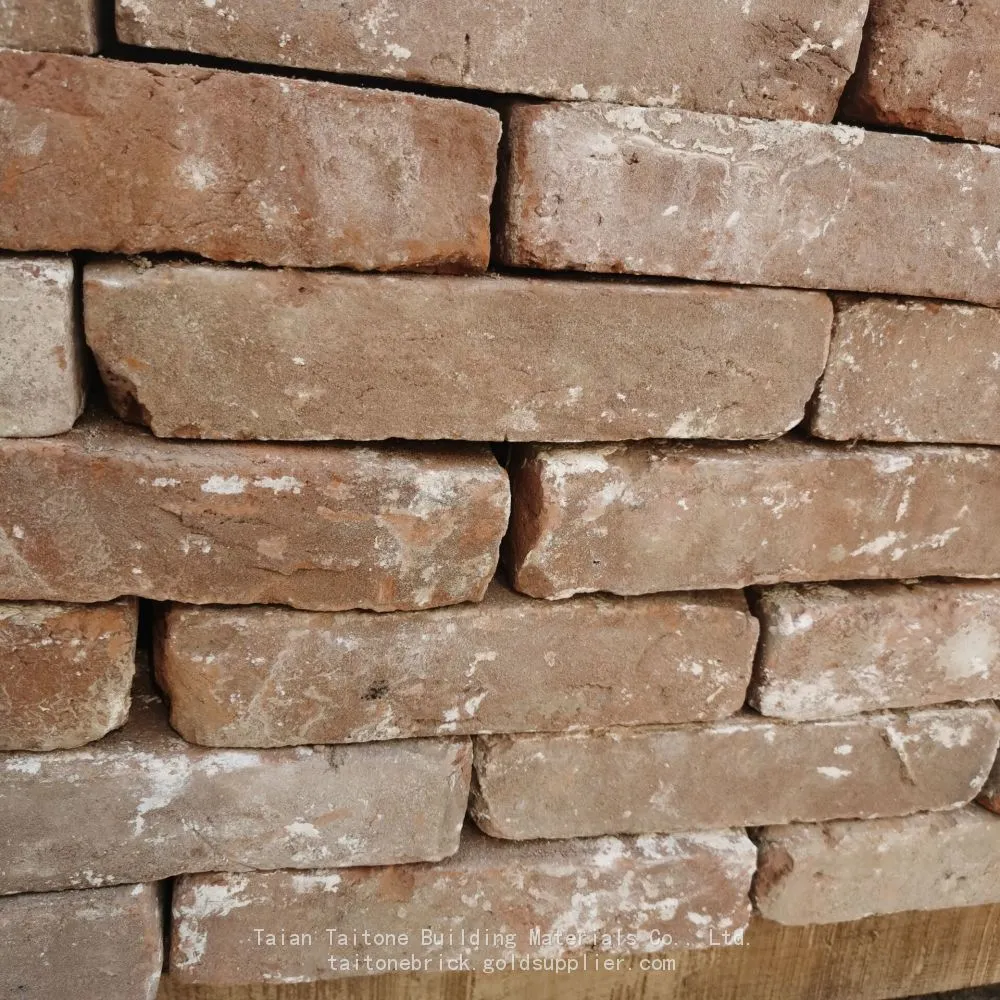 old_red_brick.jpg