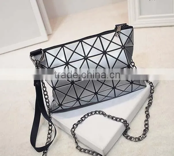 Wholesale two usage geometric pattern girls pu shoulder chain bag