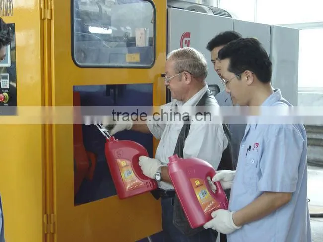 plastic bottle/jerry can/oil bottle blowing molding machine