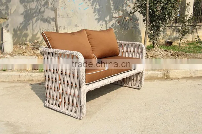 2016 NEW DESIGN WIDE FLAT WICKER CHAIR