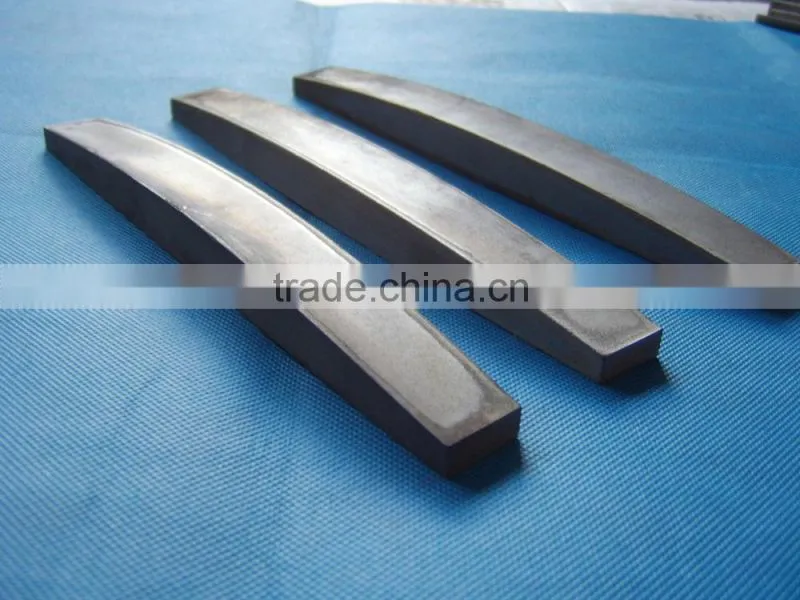 Rotor tip for VSI crushers