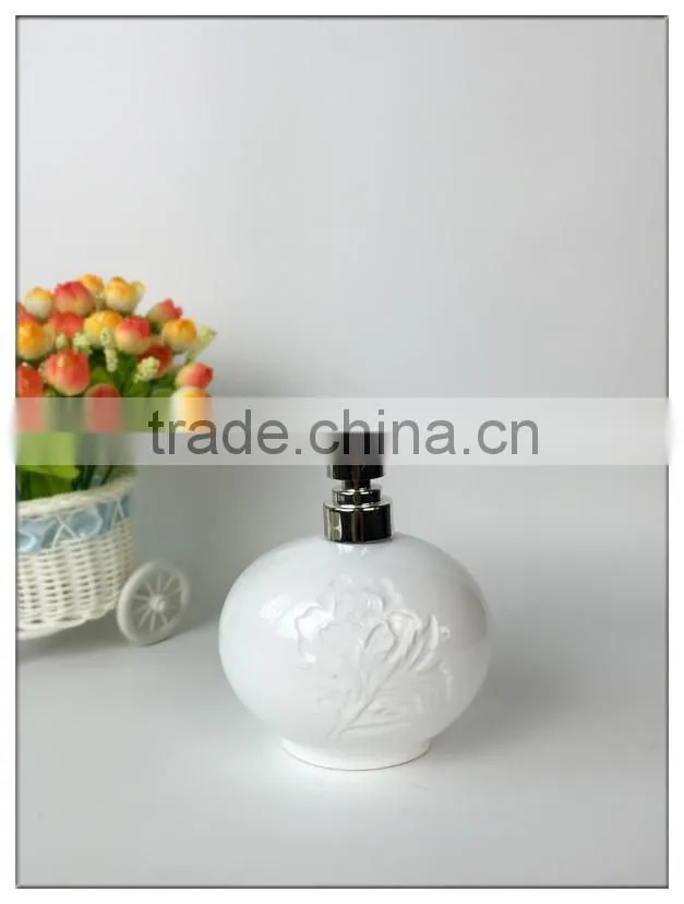 Embossed Rose White Ceramic Bathtroom Set