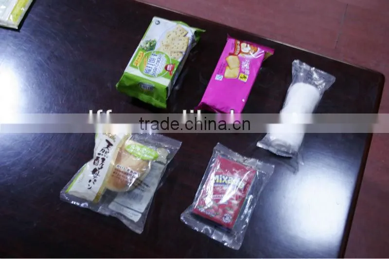 Automatic snacks horizontal pillow packing machine
