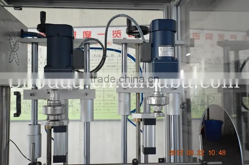 China Manufactureer Full automatic weighing filling capping machine