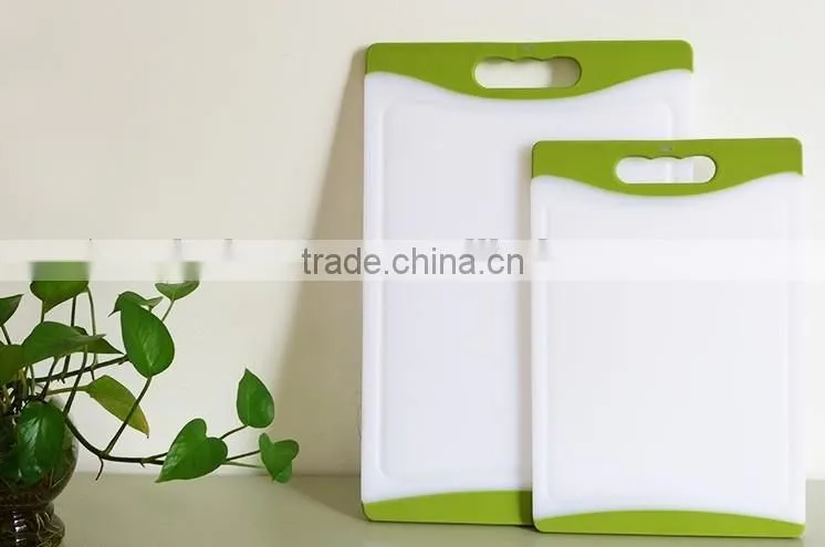 Newest FDA durable colorful non-slip plastic cutting board