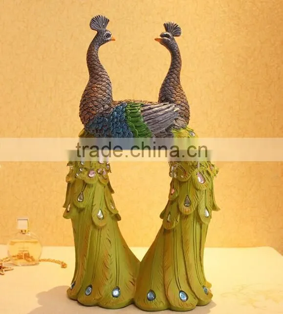 High Quality small resin peacock chair